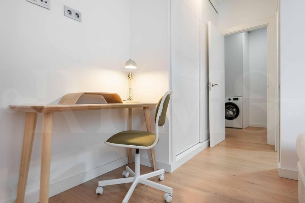 מאלגה Fresh & Stylish Apartment With Parking By Rems מראה חיצוני תמונה