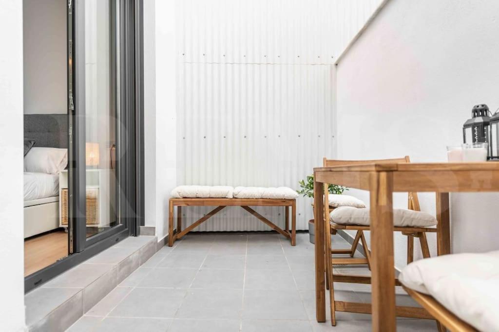 מאלגה Fresh & Stylish Apartment With Parking By Rems מראה חיצוני תמונה
