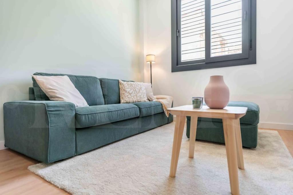 מאלגה Fresh & Stylish Apartment With Parking By Rems מראה חיצוני תמונה
